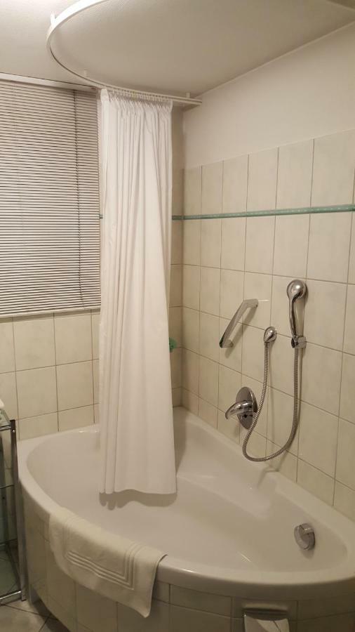 Marktplatz Ferienwohnung Γκούνζμπουργκ Εξωτερικό φωτογραφία